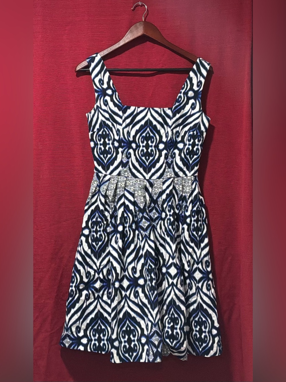 Sleeveless Navy and White Mini Dress with Patterned Waist
